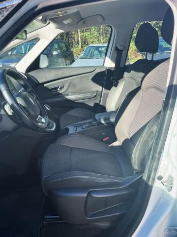 Renault Grand Scénic image 2