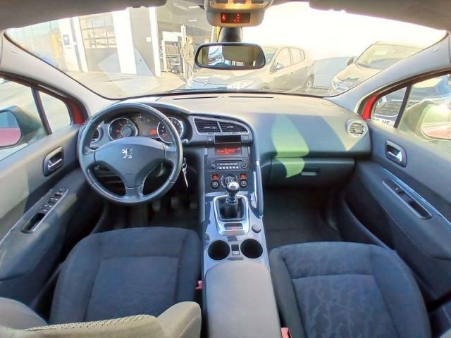 Peugeot 3008 image 2