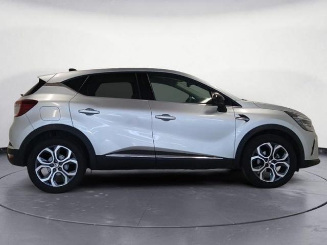 Renault Captur image 1