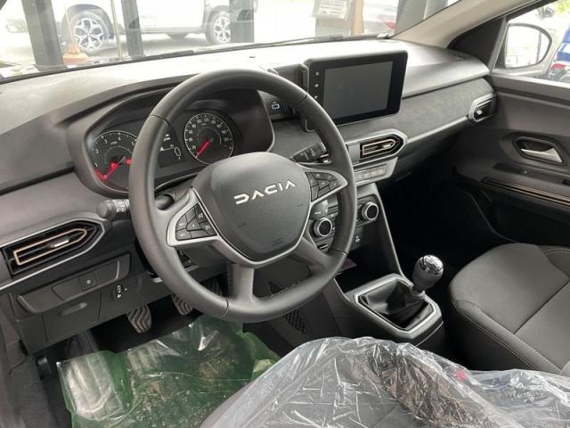 Dacia Sandero image 1