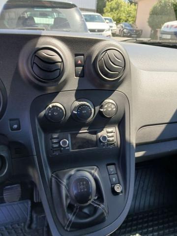 Mercedes Benz Viano image 6