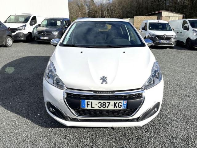 Peugeot 208 image 4