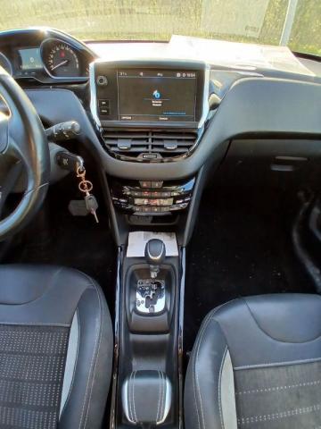 Peugeot 2008 image 4