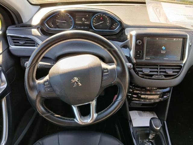 Peugeot 2008 image 6