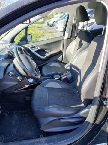 Peugeot 2008 image 2