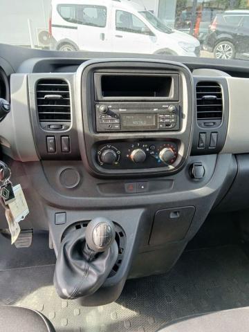 Renault Trafic image 9