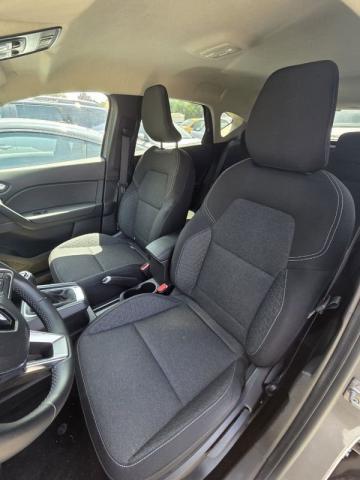 Renault Captur image 2
