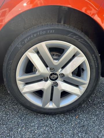 Renault Clio image 9