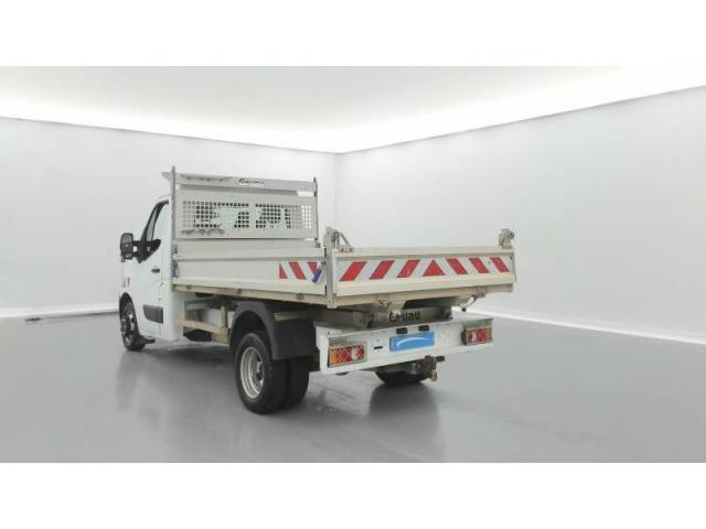 Renault Master image 2