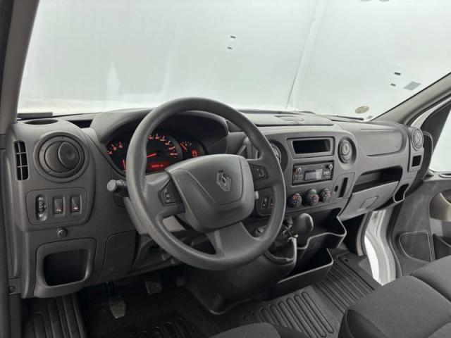Renault Master image 1