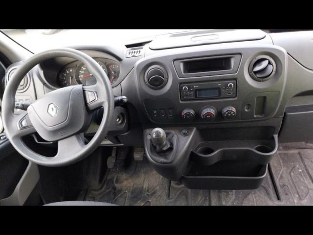 Renault Master image 9