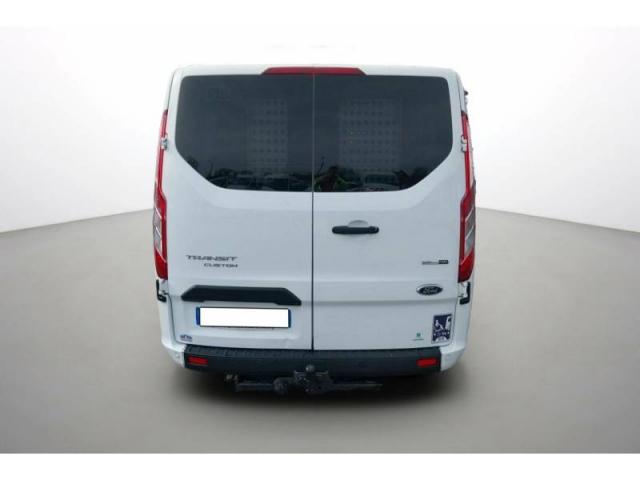 Ford Transit image 3