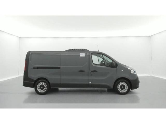 Renault Trafic image 8
