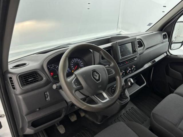 Renault Master image 3