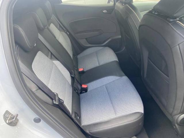 Renault Clio image 6