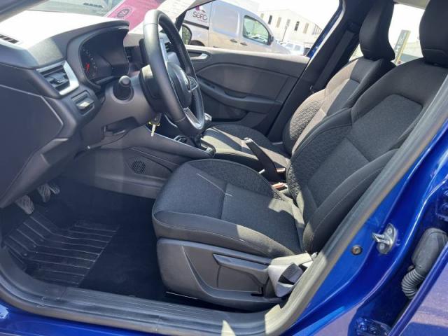 Renault Clio image 2
