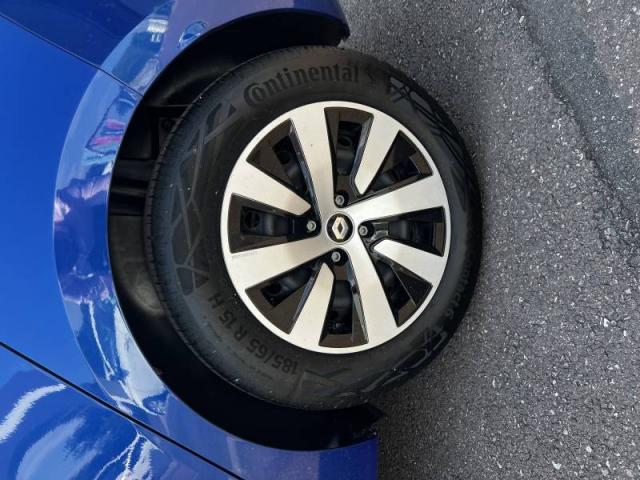 Renault Clio image 2