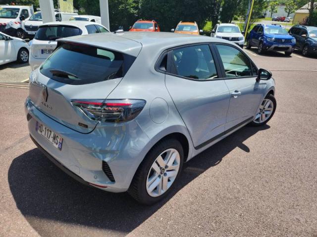 Renault Clio image 8