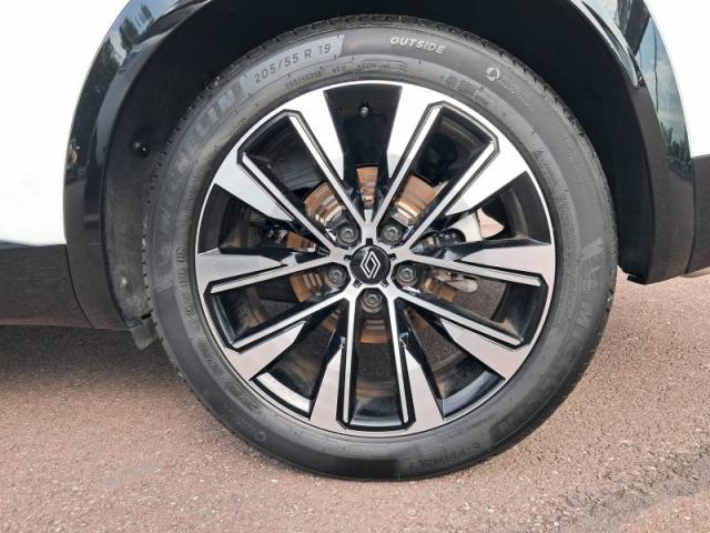 Renault Austral image 9