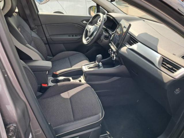 Renault Captur image 2
