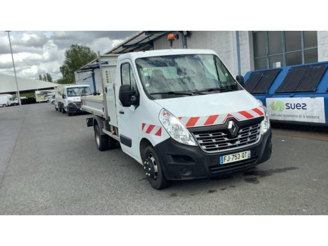 Renault Master image 2