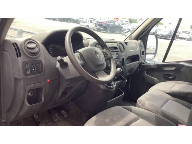 Renault Master image 1
