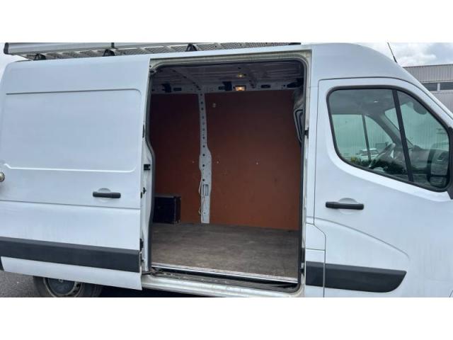 Renault Master image 1