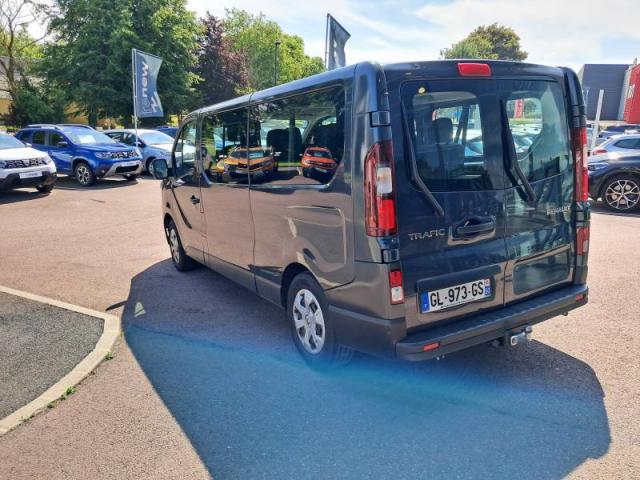 Renault Trafic image 2