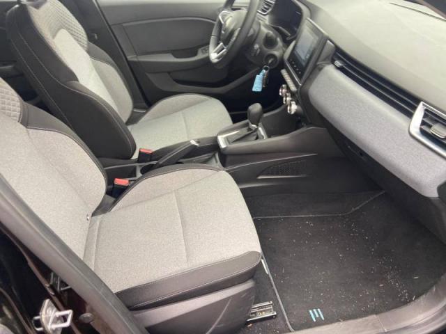 Renault Clio image 9