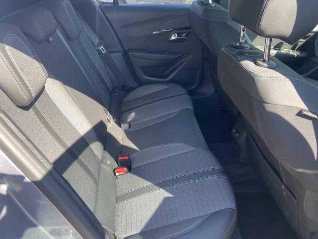 Peugeot 208 image 2