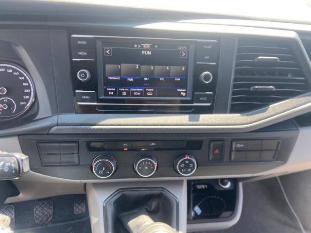 Volkswagen Transporter image 5