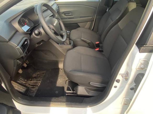 Dacia Sandero image 8