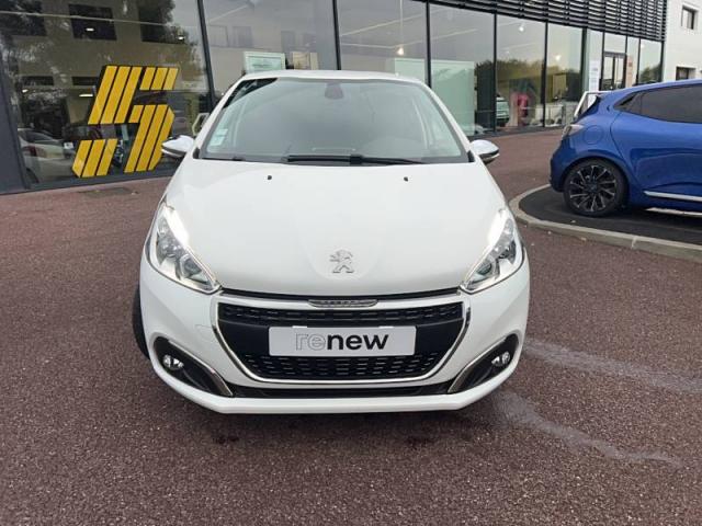 Peugeot 208 image 2