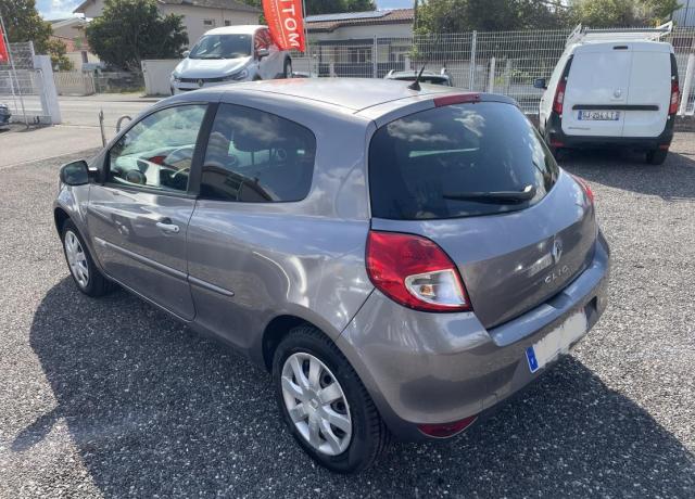 Renault Clio image 1