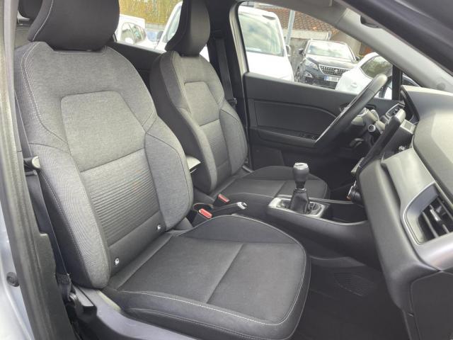 Renault Captur image 2