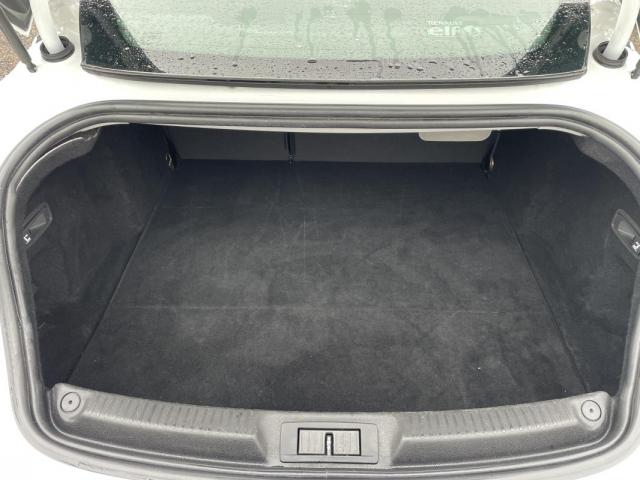 Renault Laguna image 6