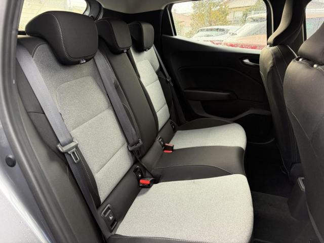 Renault Clio image 9