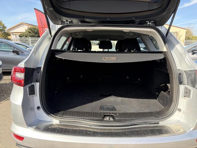 Renault Talisman Estate image 2