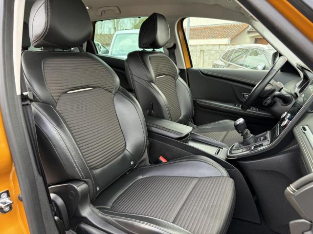 Renault Scénic image 1