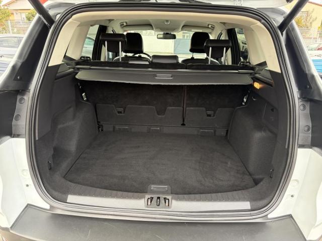 Ford Kuga image 2