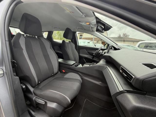 Peugeot 3008 image 2