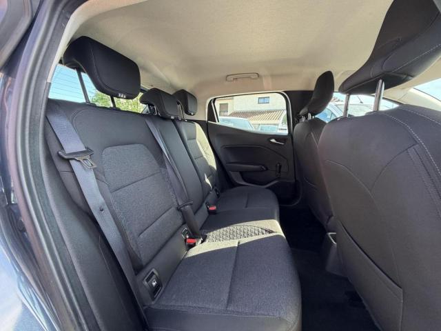 Renault Clio image 2