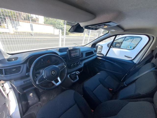 Renault Trafic image 3