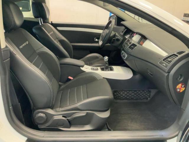 Renault Laguna Coupé image 4
