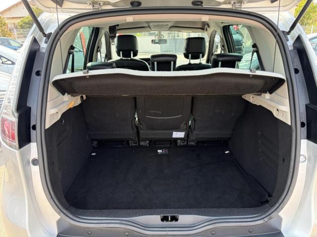 Renault Scénic image 2