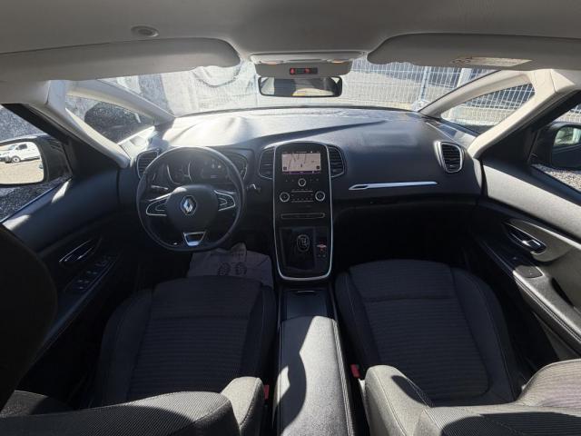 Renault Grand Scénic image 2