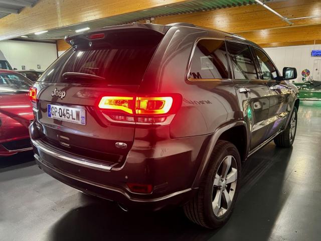 Jeep Grand Cherokee image 4