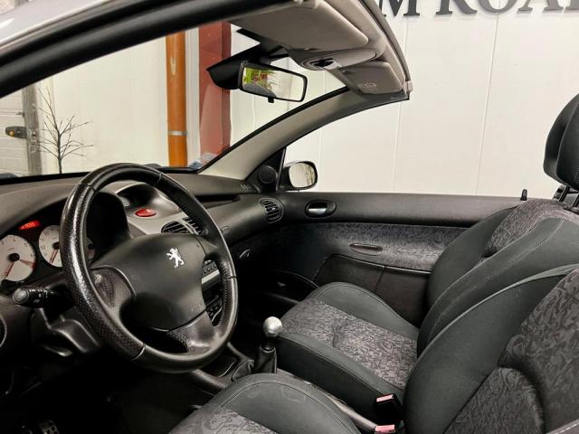 Peugeot 206 Cc image 2