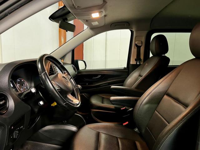 Mercedes Benz Vito image 6