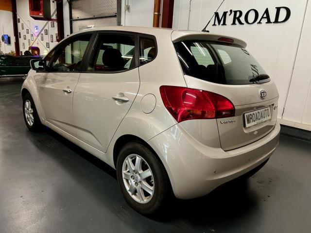 Kia Venga image 5